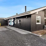 Sjarlotte - 100m From The Sea By Interhome Feriehus *
