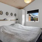 Sjarlotte - 100m From The Sea By Interhome 度假居 宝可波