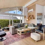 Sjarlotte - 100m From The Sea By Interhome 度假居