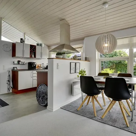 Sjarlotte - 100m From The Sea By Interhome Børkop