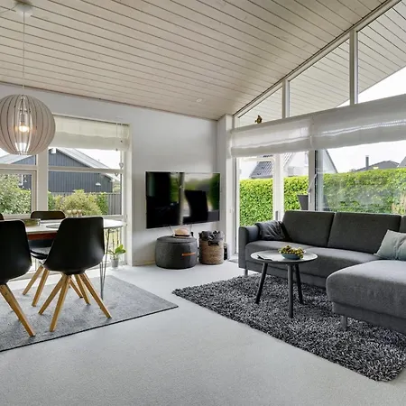 Sjarlotte - 100m From The Sea By Interhome Дом отдыха *