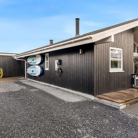 Dom wakacyjny Sjarlotte - 100m From The Sea By Interhome